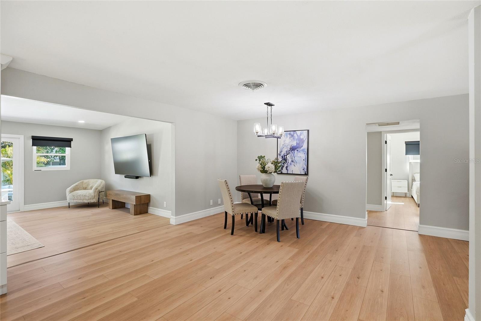 BAYOU HEIGHTS HANLONS - Residential