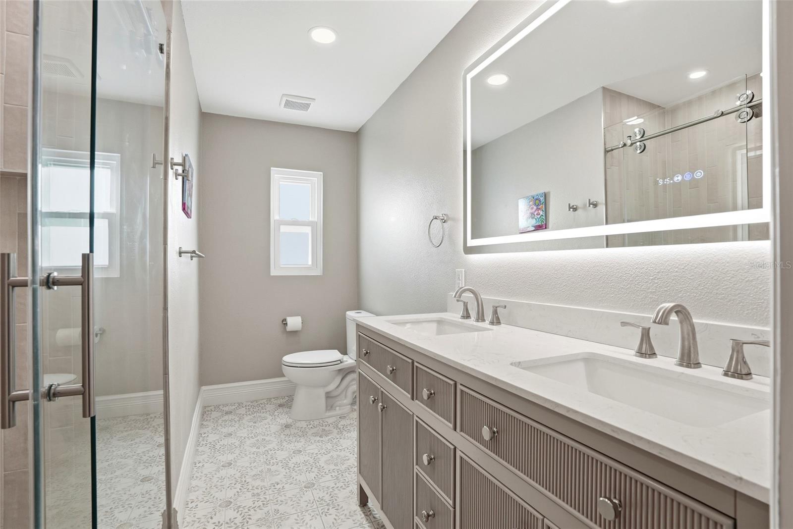 BAYOU HEIGHTS HANLONS - Residential