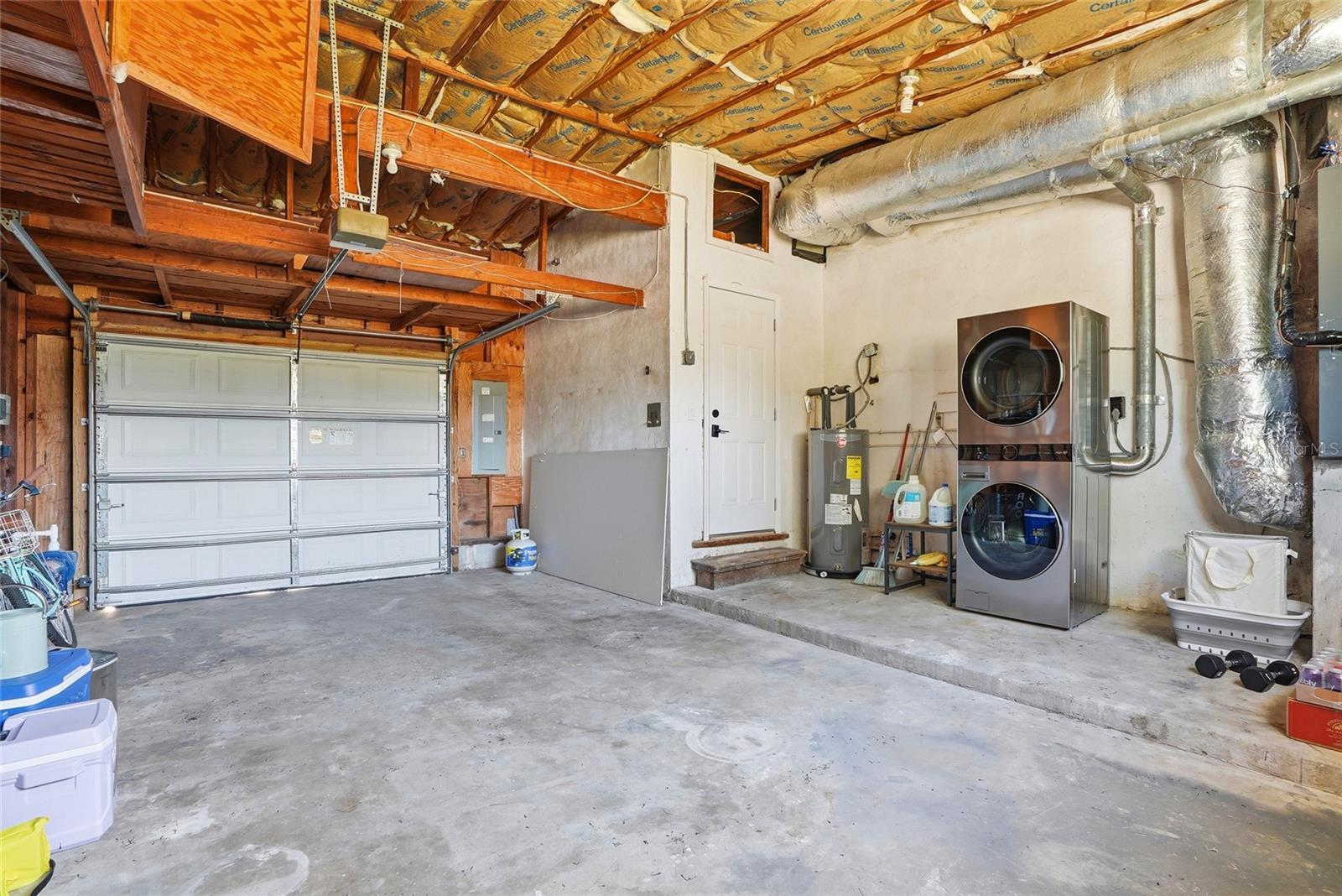 BAYOU HEIGHTS HANLONS - Residential