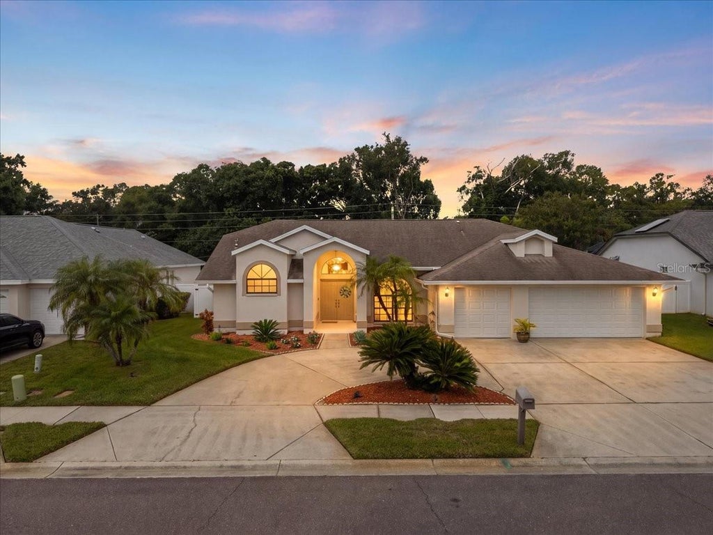 Photo of 2656 Saddlewood Lane, Palm Harbor, FL 34685 (MLS # TB8551449)