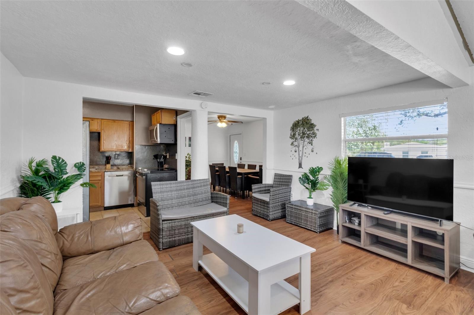 AVONDALE - Residential