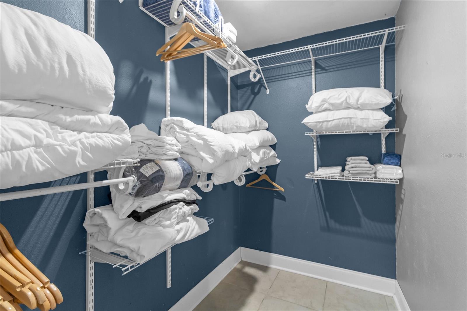 AVONDALE - Residential