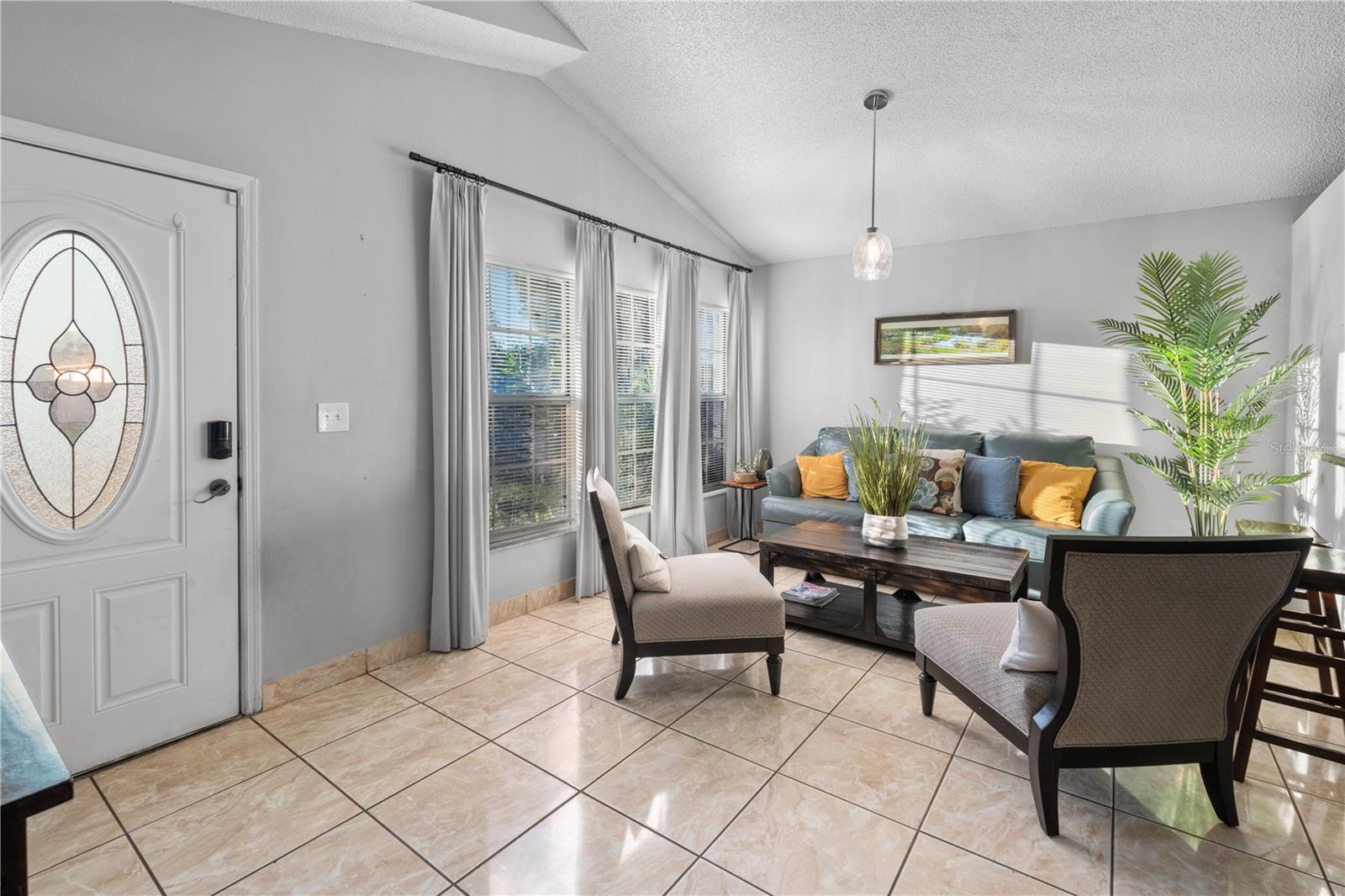 9455 DEARMONT AVENUE