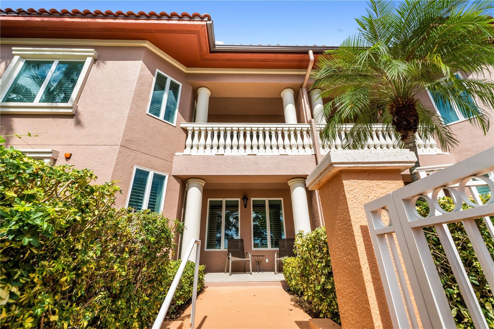 VINOY PLACE CONDO - Residential Lease