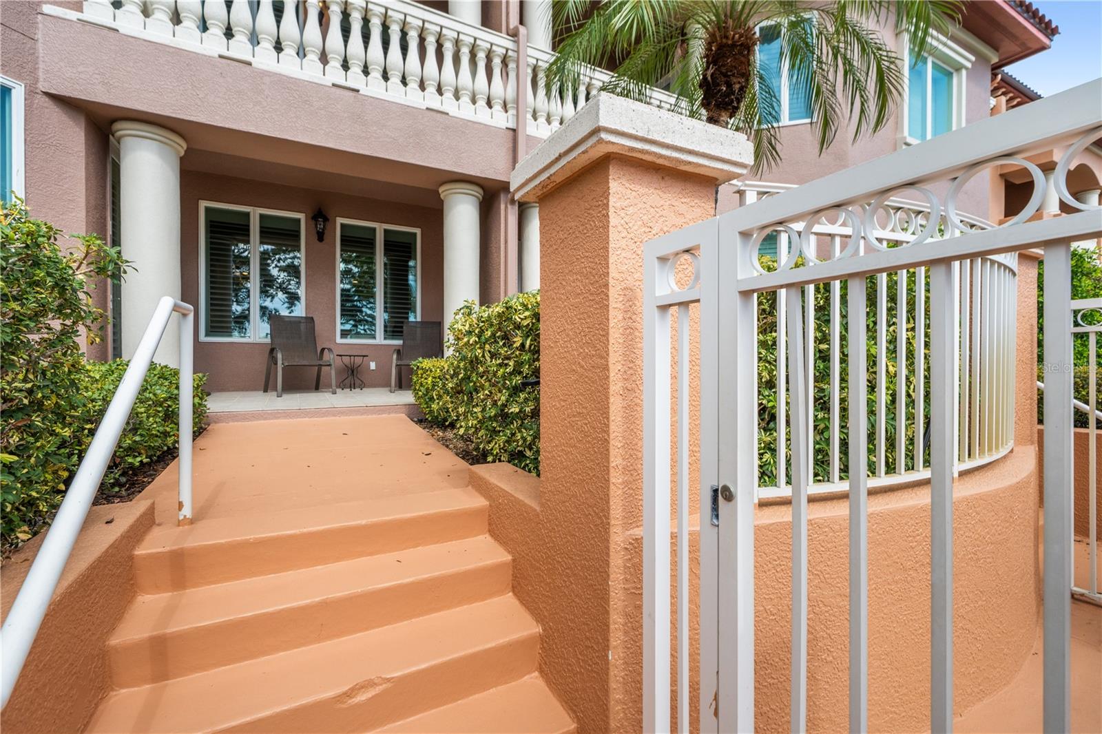 VINOY PLACE CONDO - Residential Lease