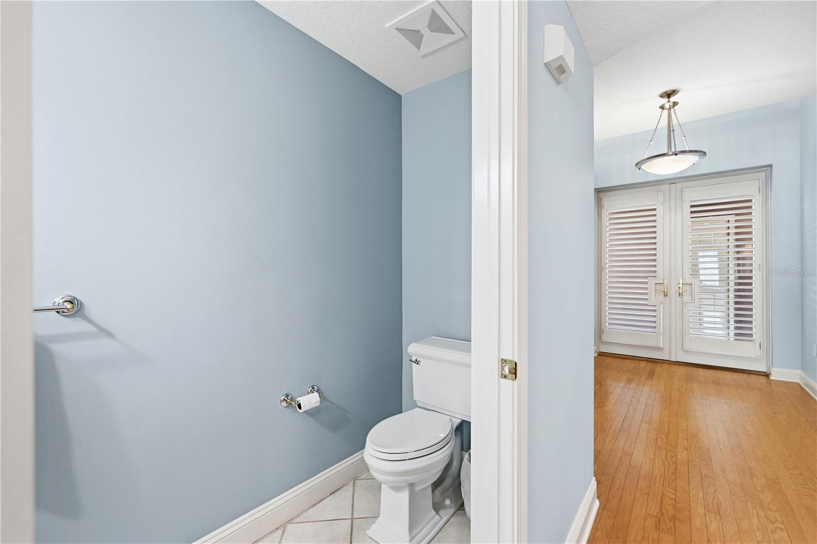 VINOY PLACE CONDO - Residential Lease