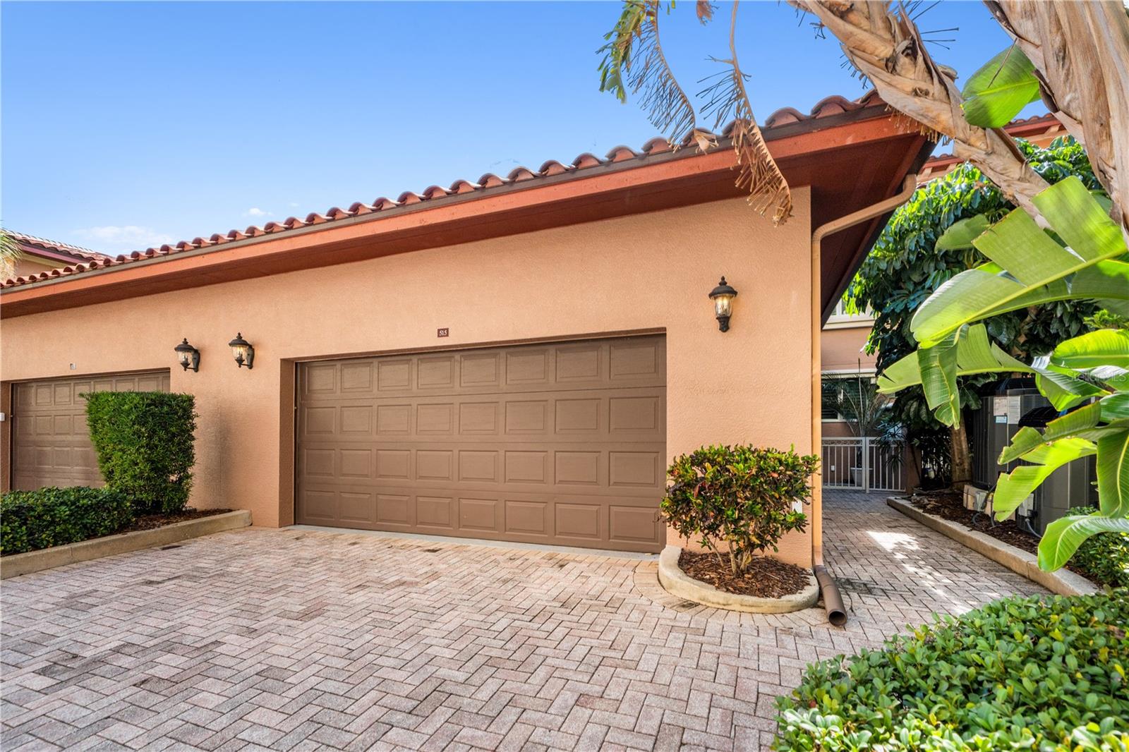 VINOY PLACE CONDO - Residential Lease