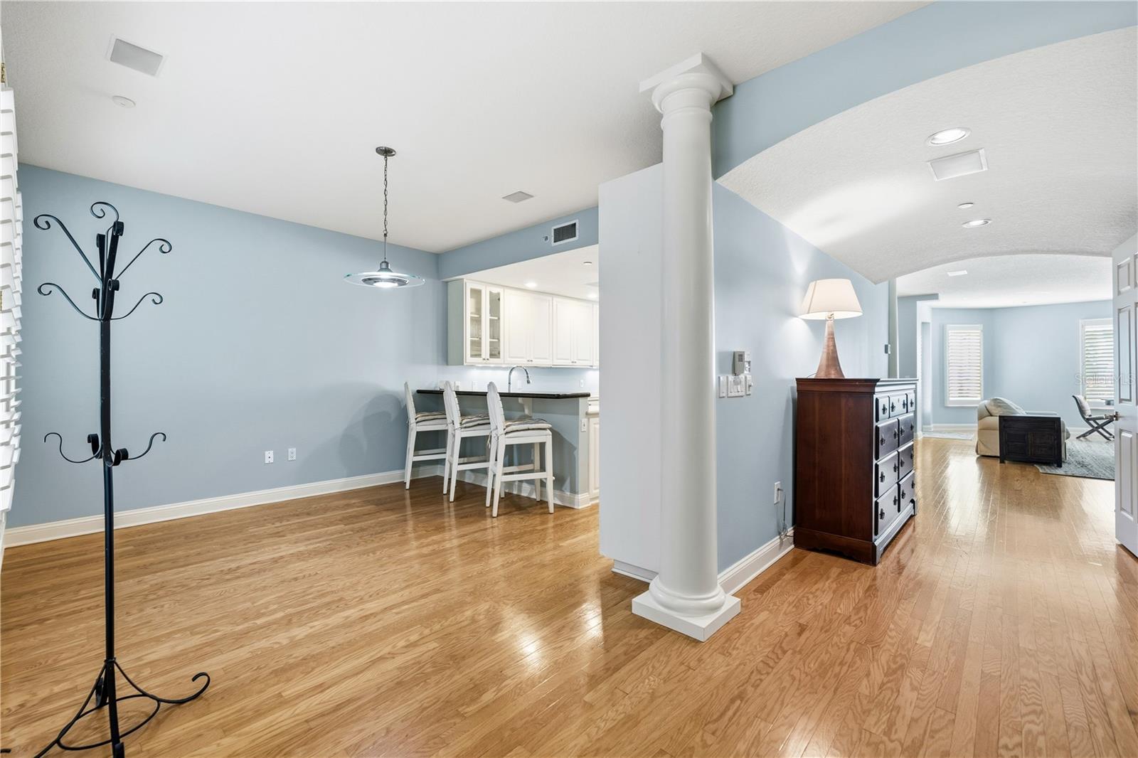 VINOY PLACE CONDO - Residential Lease