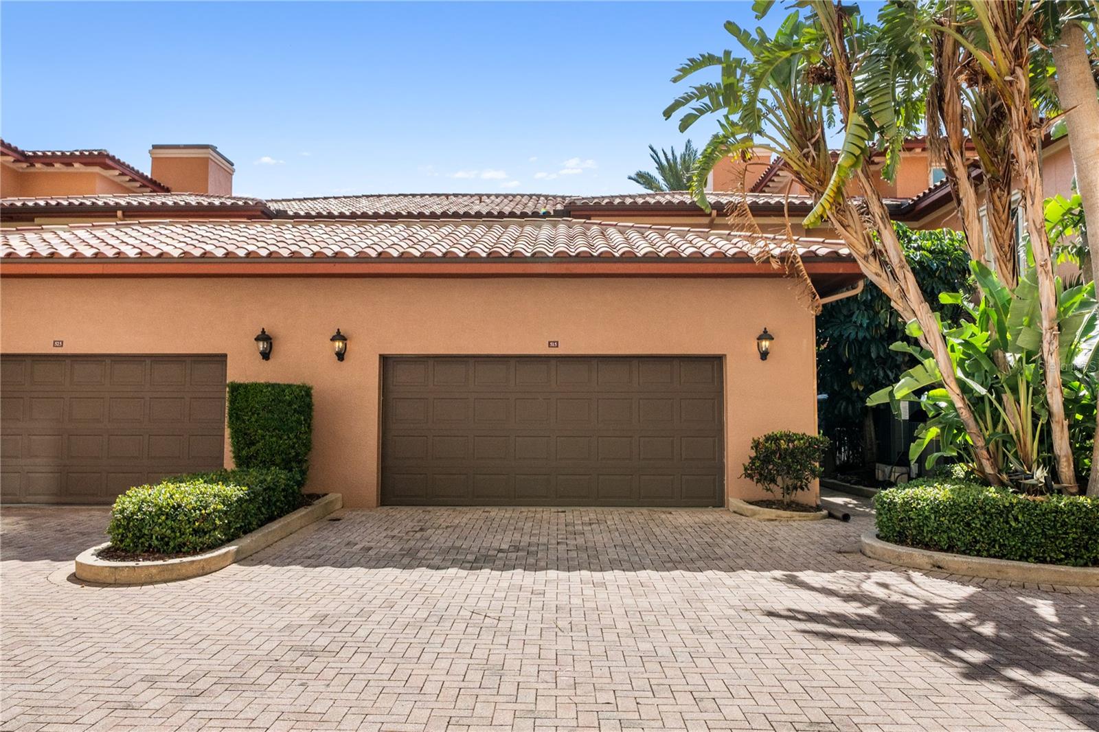 VINOY PLACE CONDO - Residential Lease