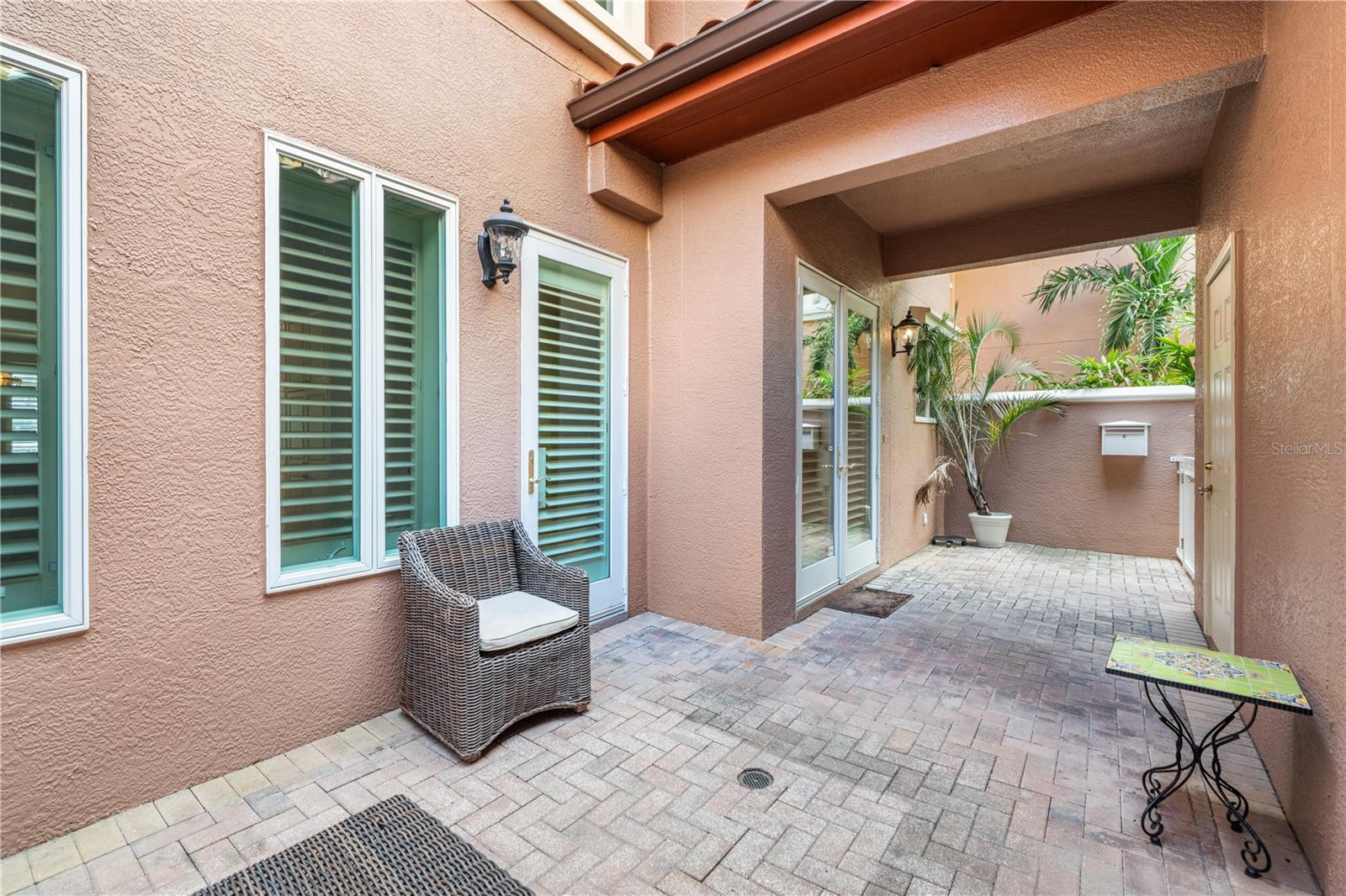 VINOY PLACE CONDO - Residential Lease