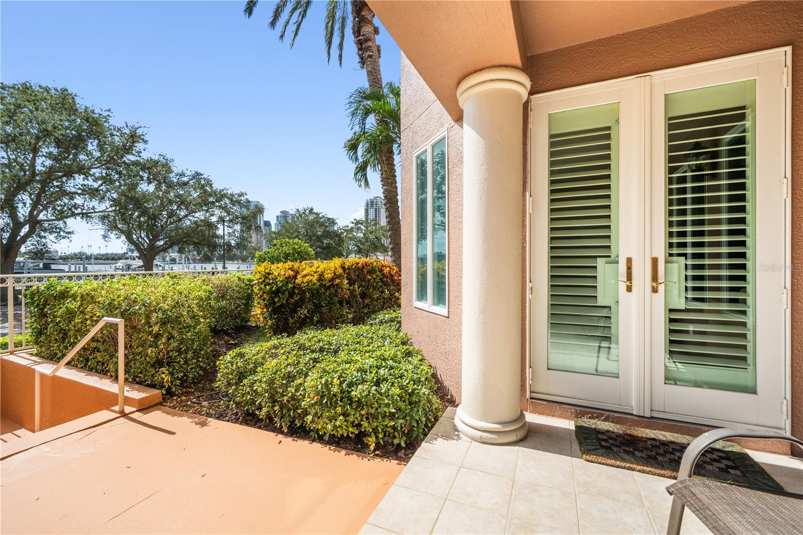 VINOY PLACE CONDO - Residential Lease