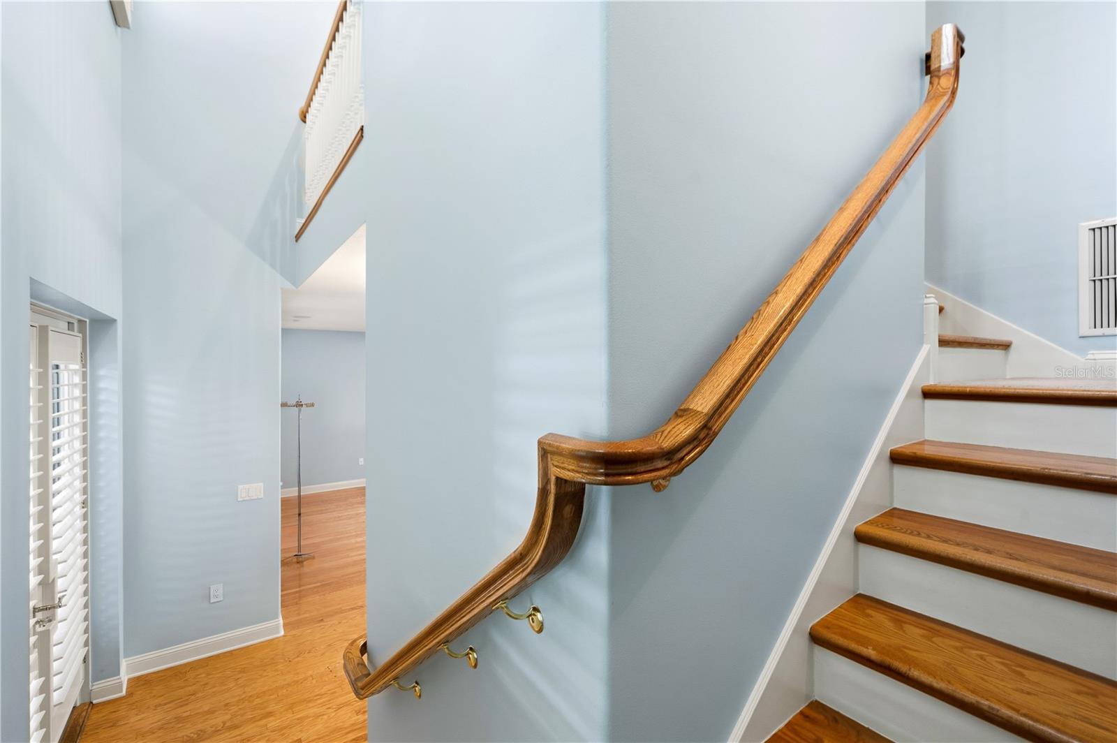 VINOY PLACE CONDO - Residential Lease