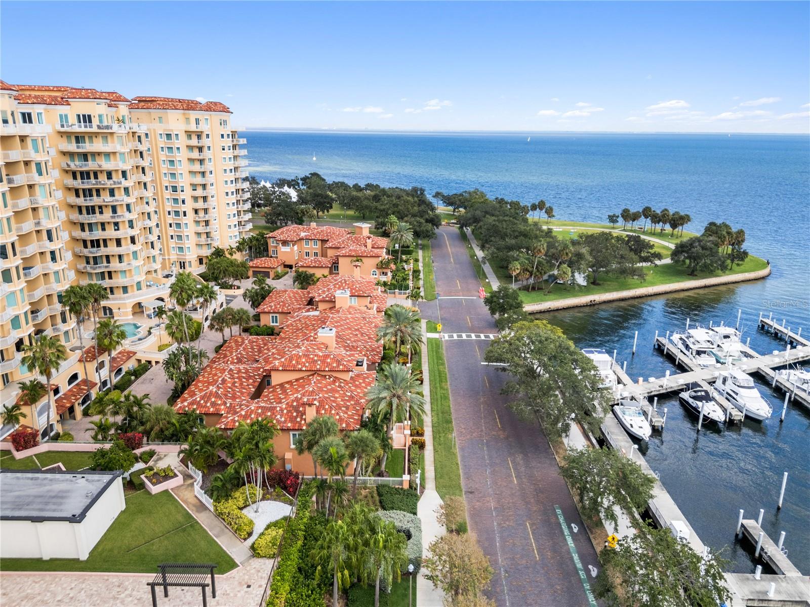 VINOY PLACE CONDO - Residential Lease