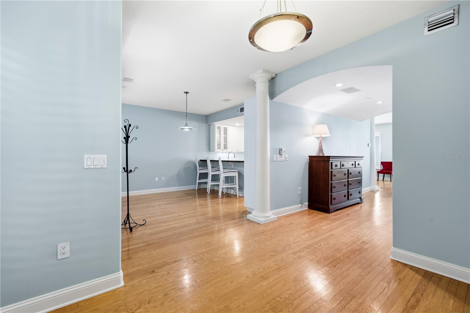 VINOY PLACE CONDO - Residential Lease