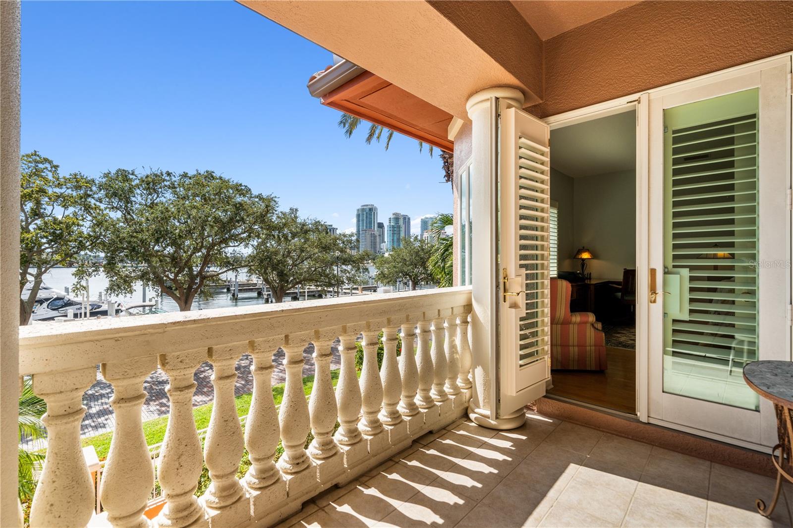 VINOY PLACE CONDO - Residential Lease