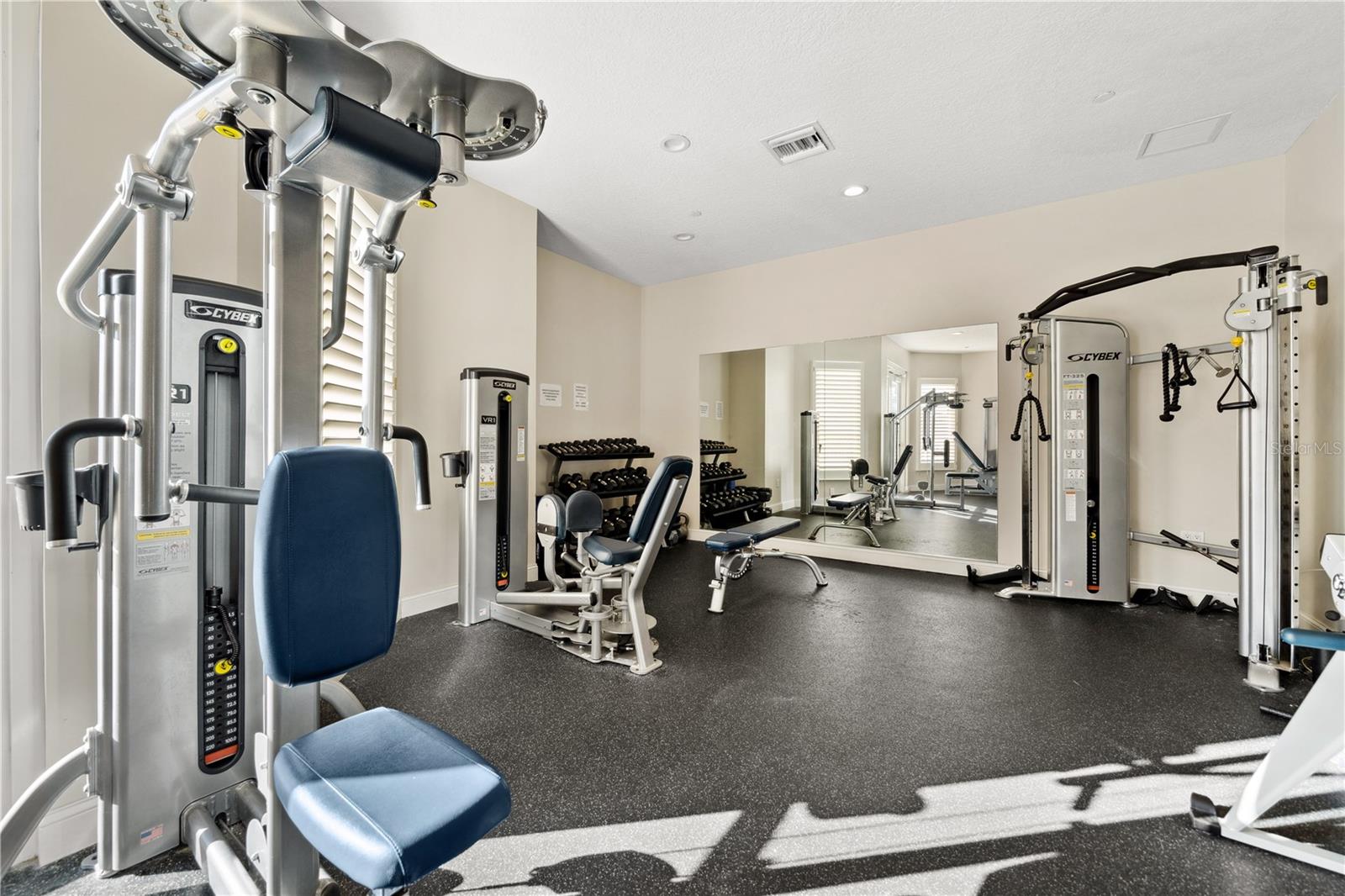 VINOY PLACE CONDO - Residential Lease