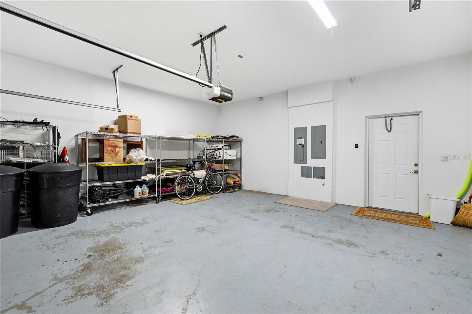 VINOY PLACE CONDO - Residential Lease