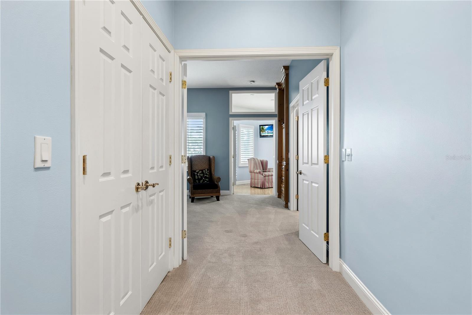 VINOY PLACE CONDO - Residential Lease