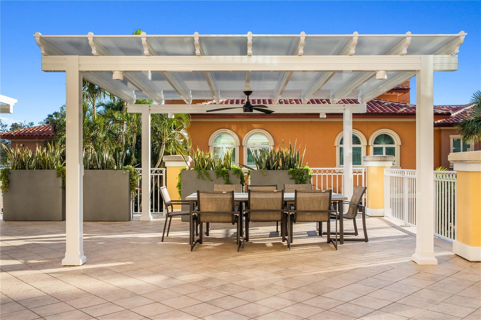 VINOY PLACE CONDO - Residential Lease