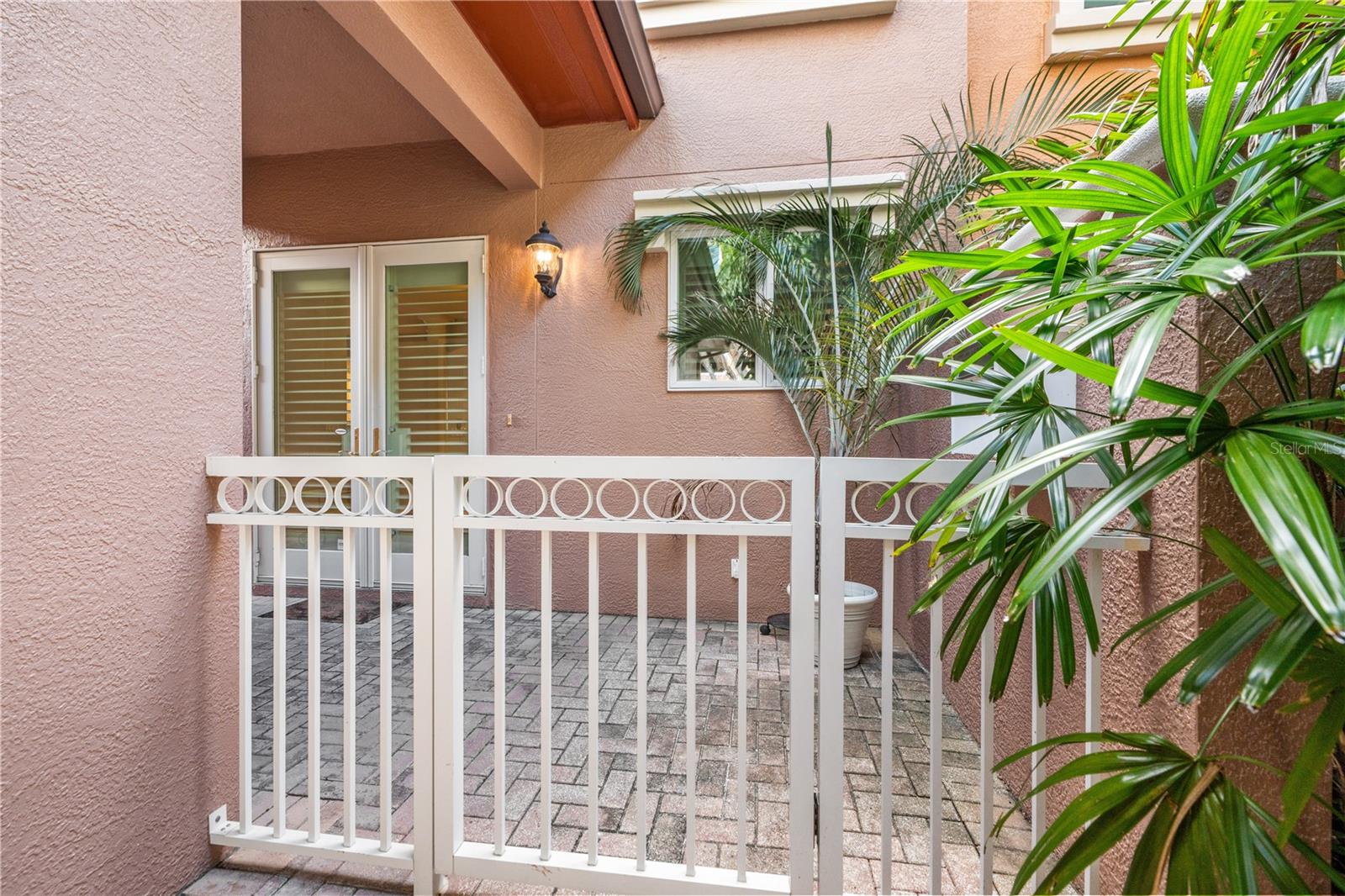 VINOY PLACE CONDO - Residential Lease