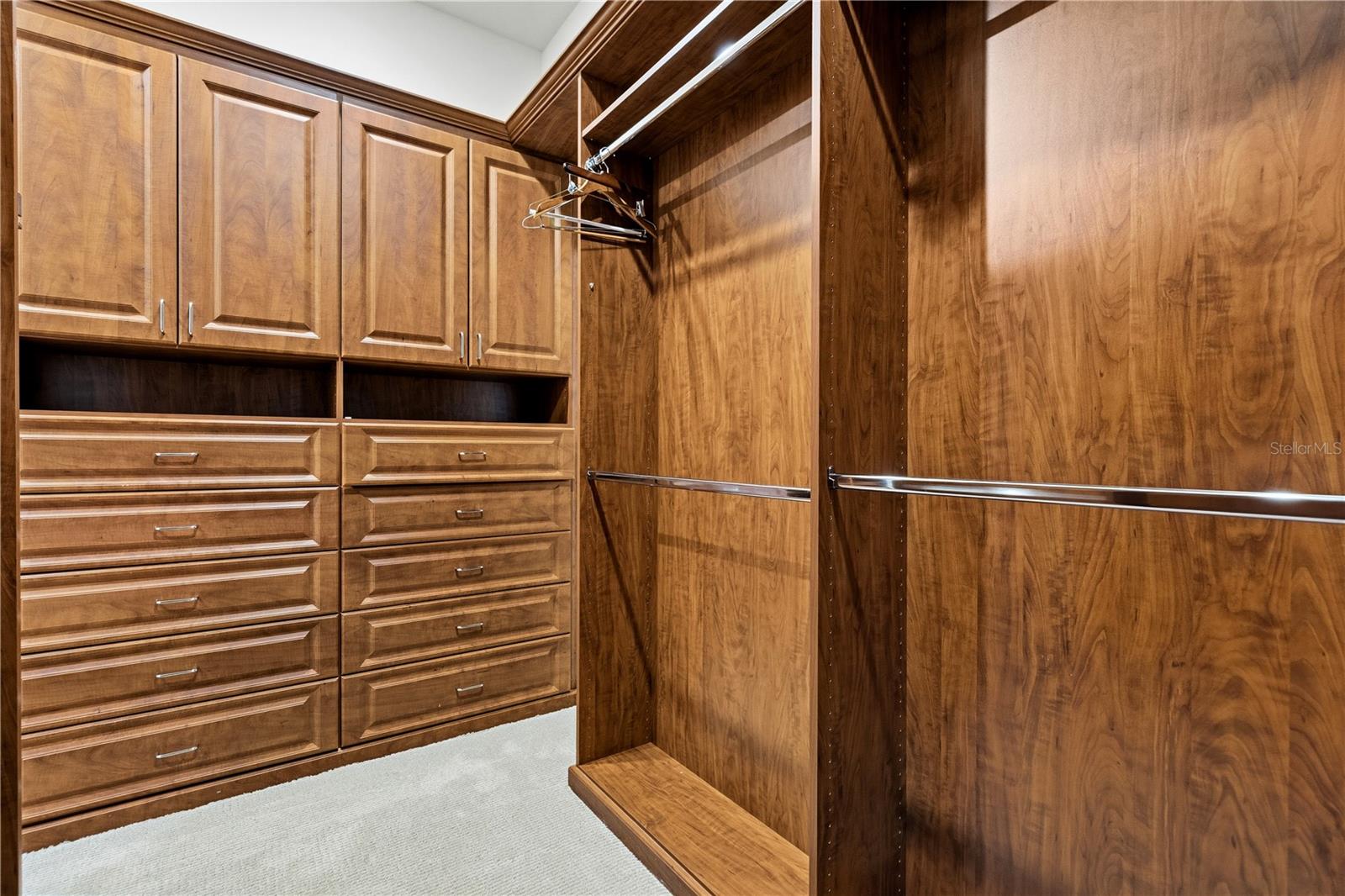 VINOY PLACE CONDO - Residential Lease