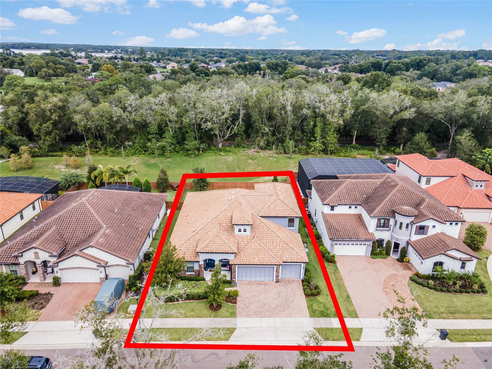 MARKHAM SQUARE - Residential