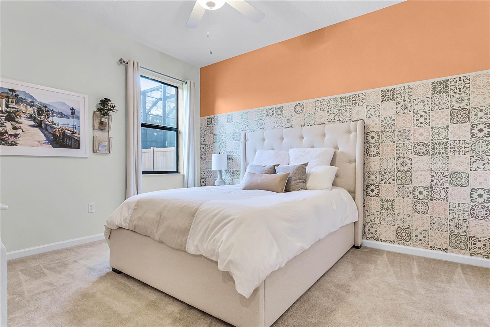 MARKHAM SQUARE - Residential