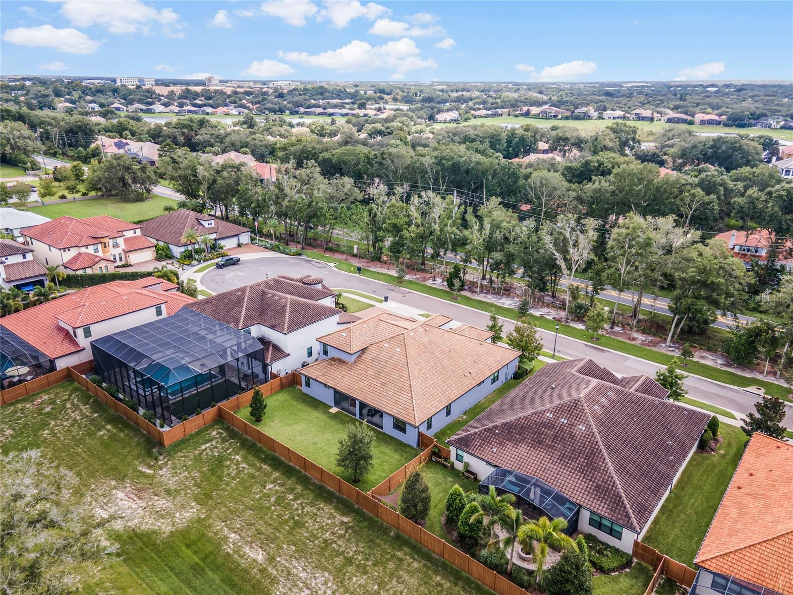 MARKHAM SQUARE - Residential