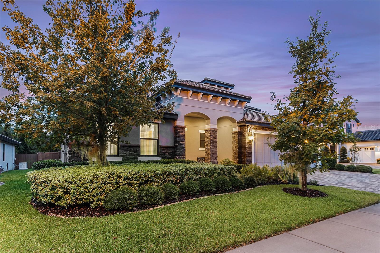 MARKHAM SQUARE - Residential