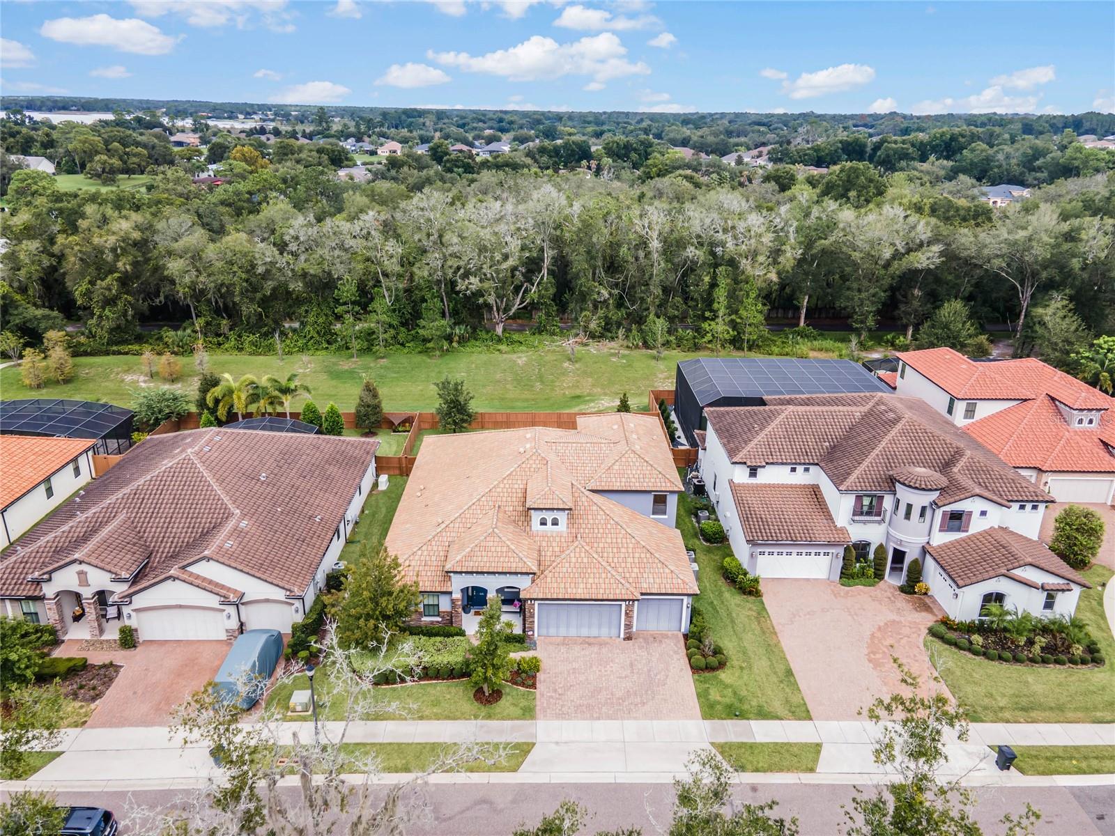 MARKHAM SQUARE - Residential