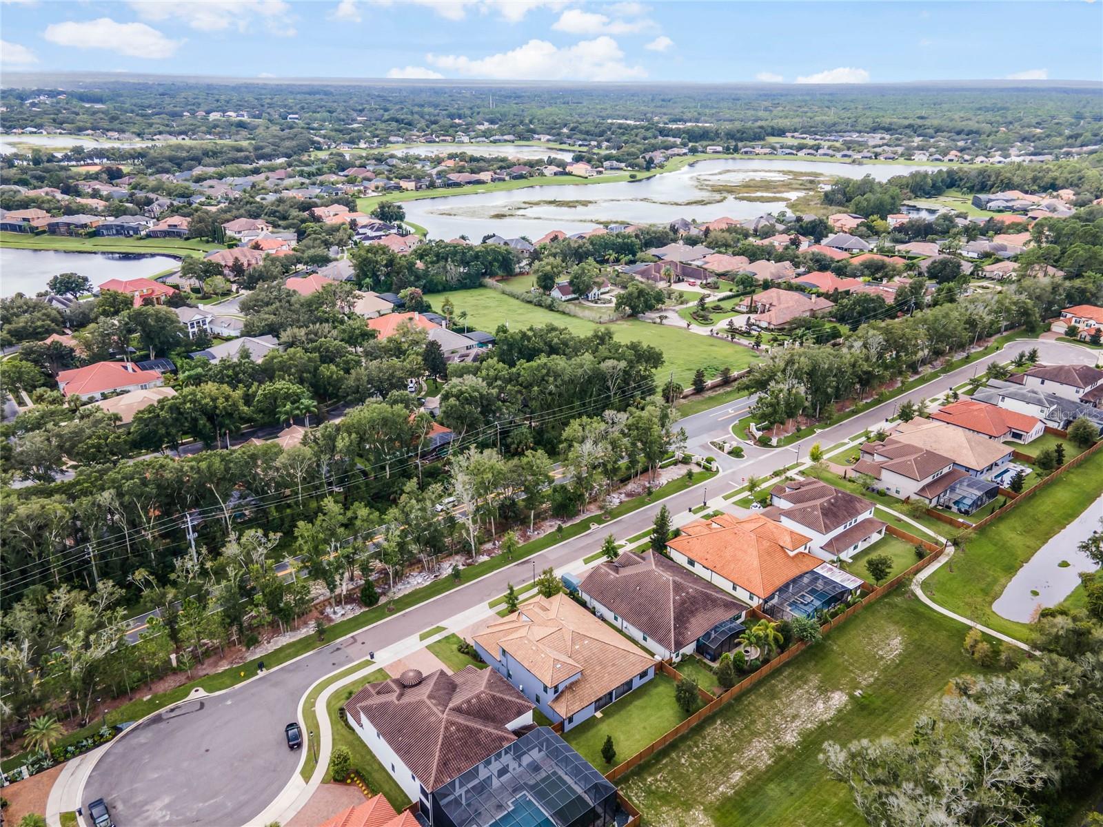 MARKHAM SQUARE - Residential