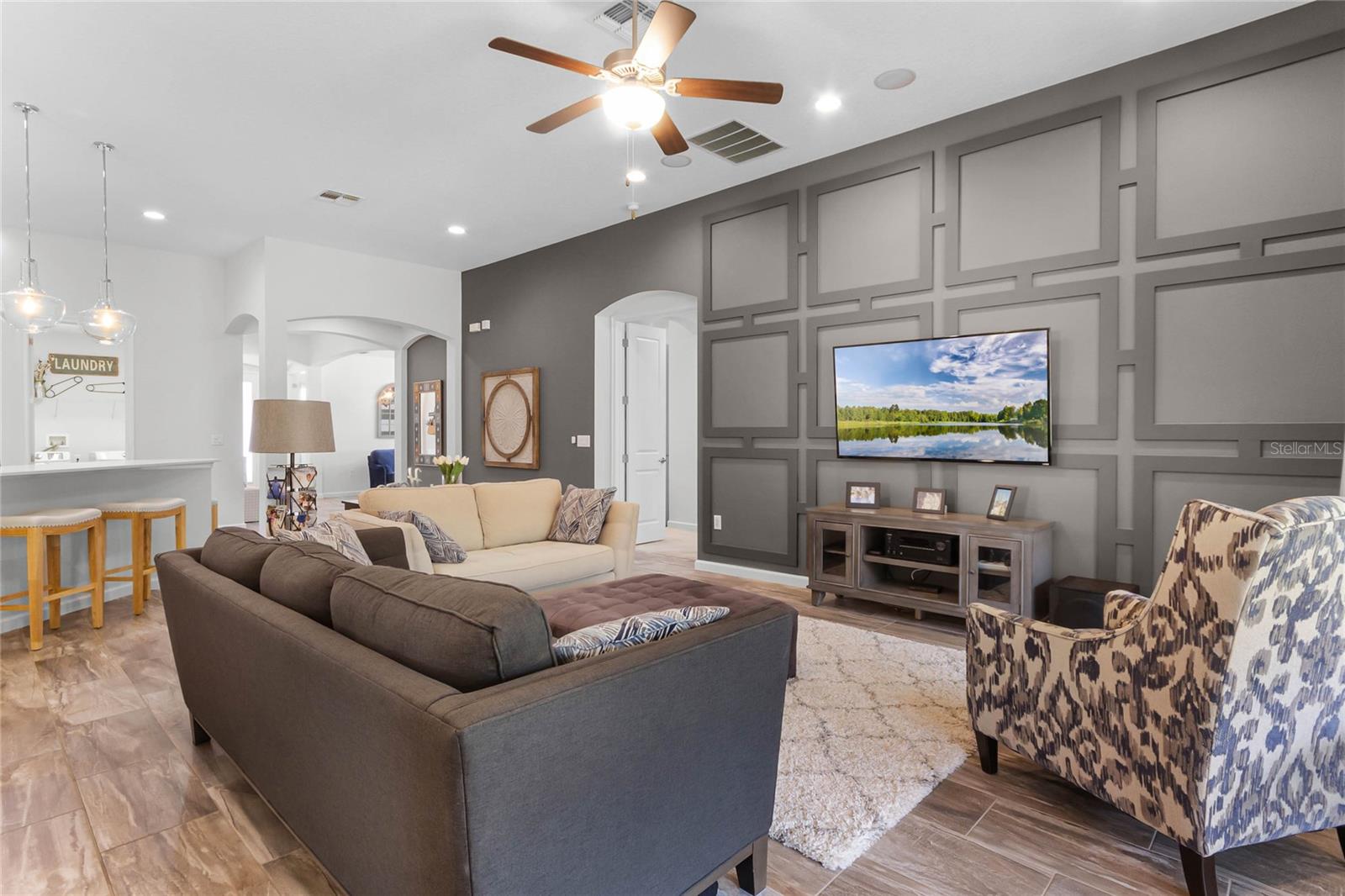 MARKHAM SQUARE - Residential