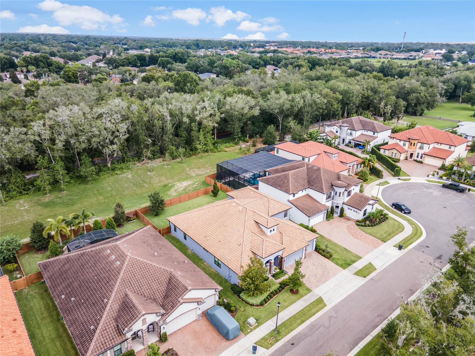 MARKHAM SQUARE - Residential