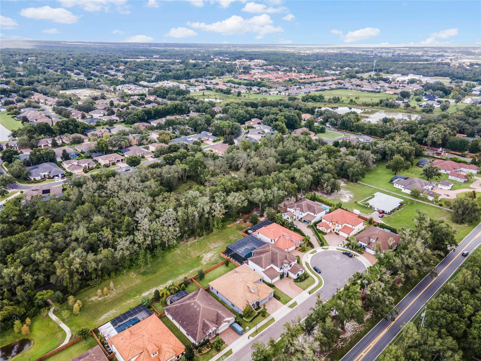 MARKHAM SQUARE - Residential