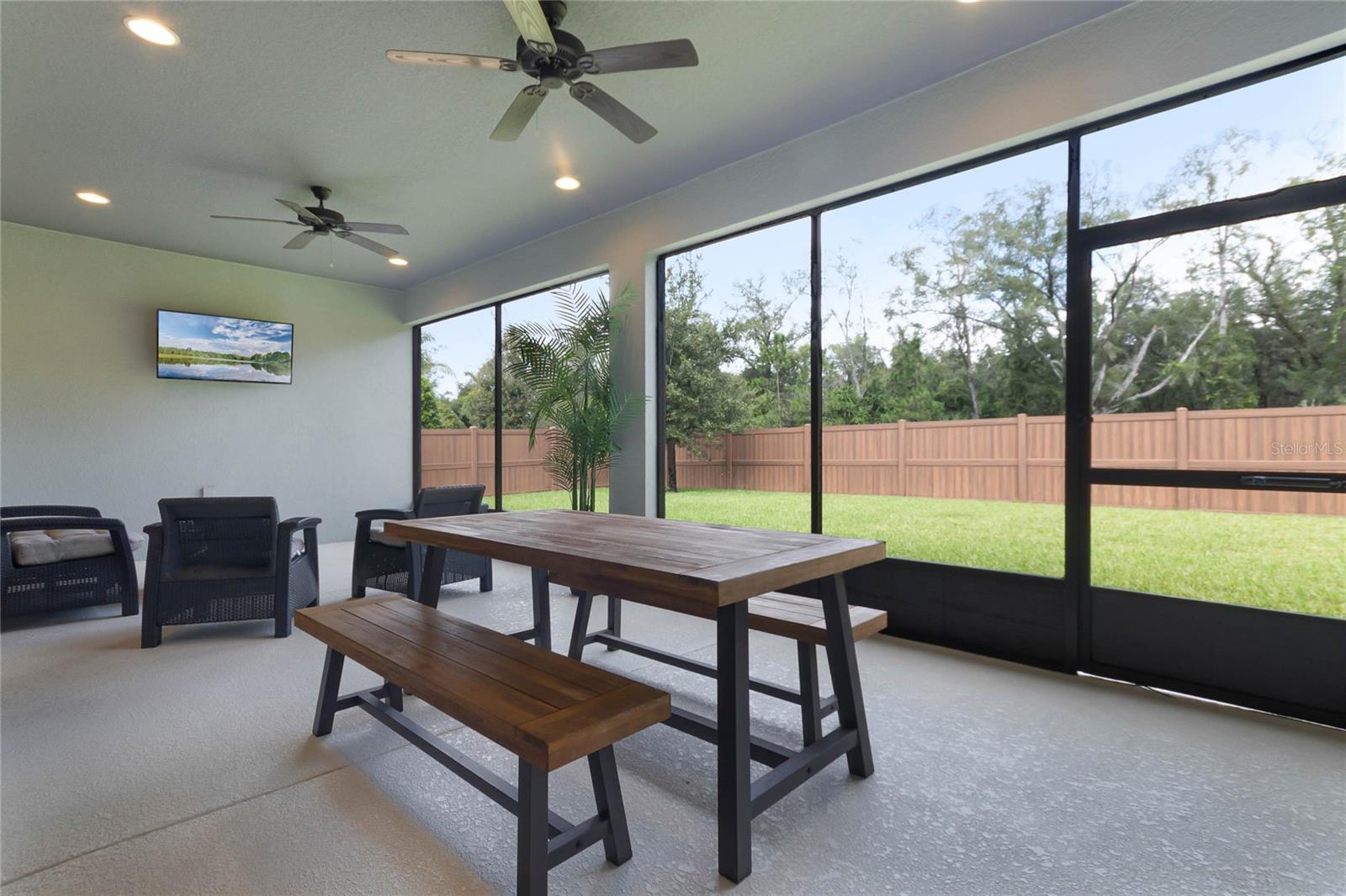 MARKHAM SQUARE - Residential