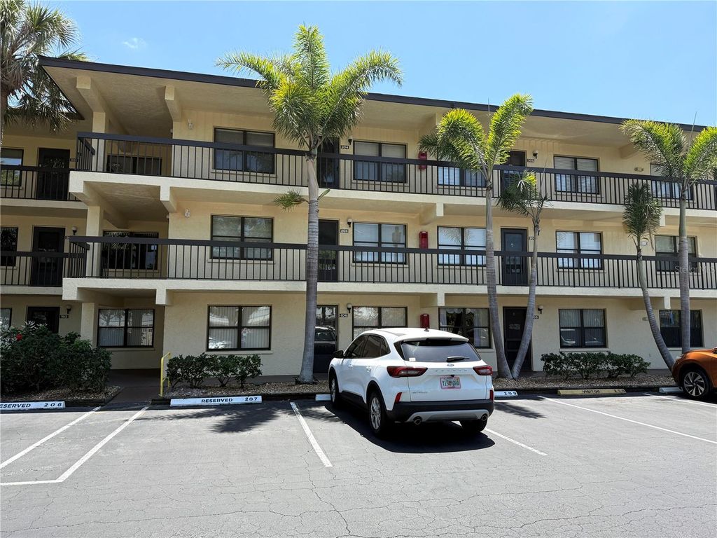 Photo of 425 30th Avenue W #C204, Bradenton, FL 34205 (MLS # A4650497)