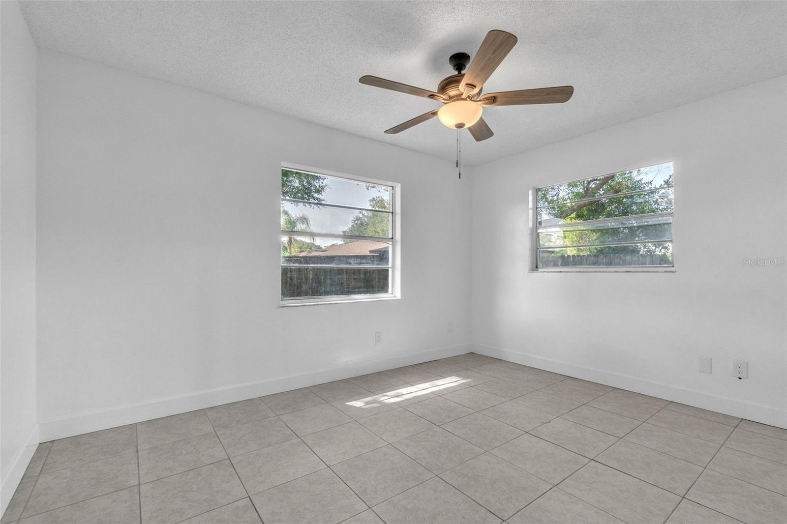 STERLING PARK UNIT 01 - Residential