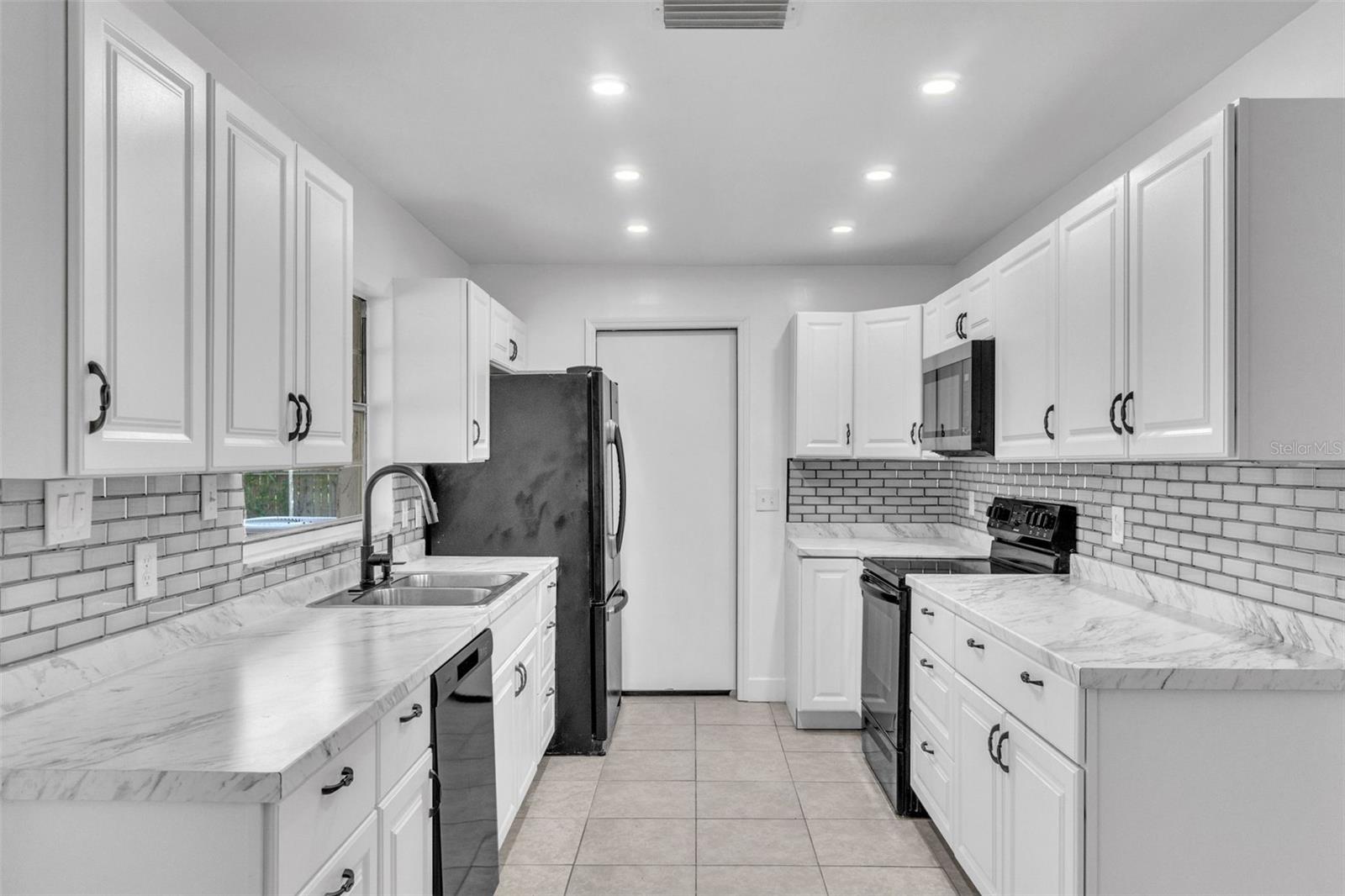 STERLING PARK UNIT 01 - Residential