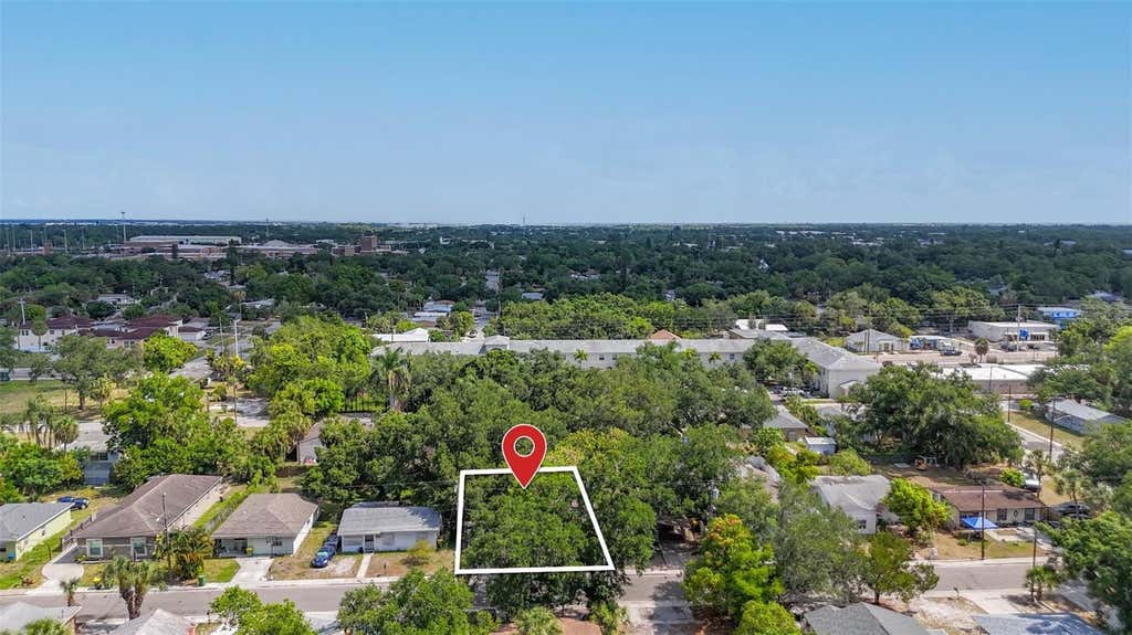 Photo of 1679 24th Street, Sarasota, FL 34234 (MLS # O6419970)