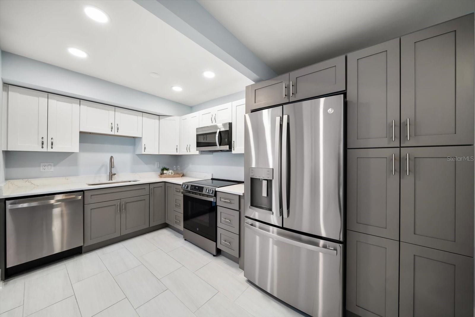 WINDRUSH COVE PH 1 CONDO - Residential