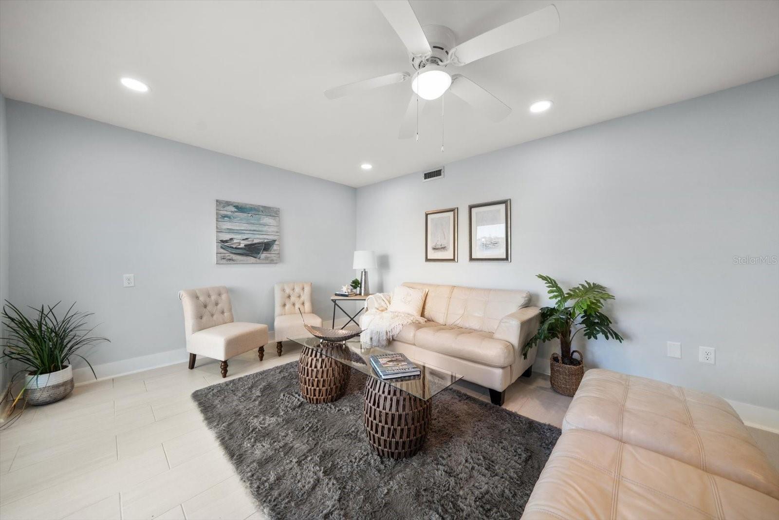 WINDRUSH COVE PH 1 CONDO - Residential