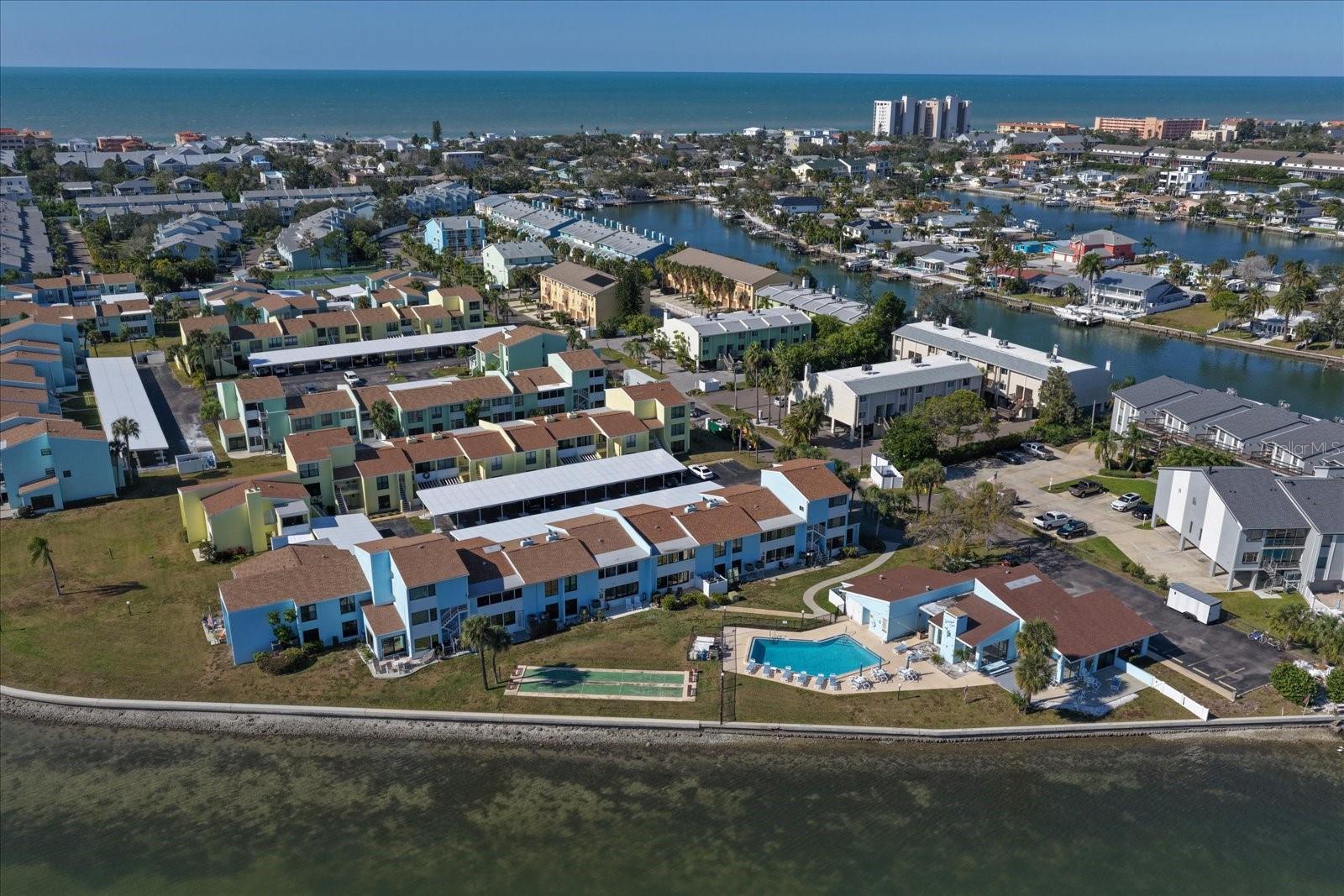 WINDRUSH COVE PH 1 CONDO - Residential