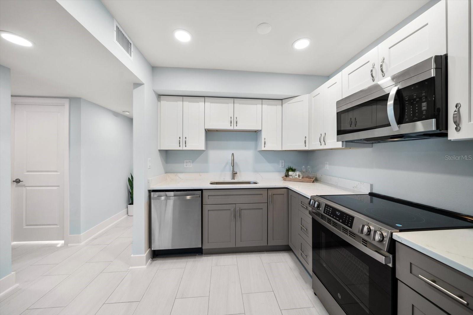 WINDRUSH COVE PH 1 CONDO - Residential