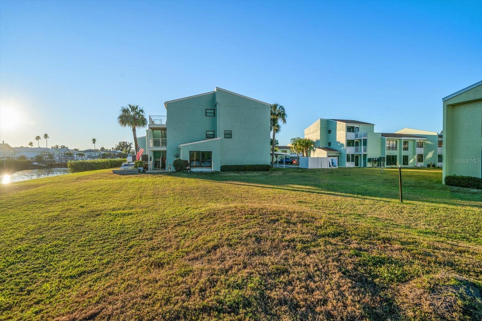 WINDRUSH COVE PH 1 CONDO - Residential