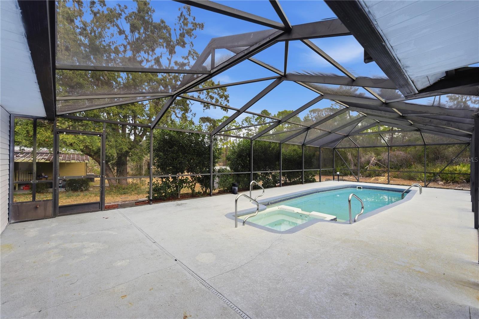 WINDING WATERS - Residential