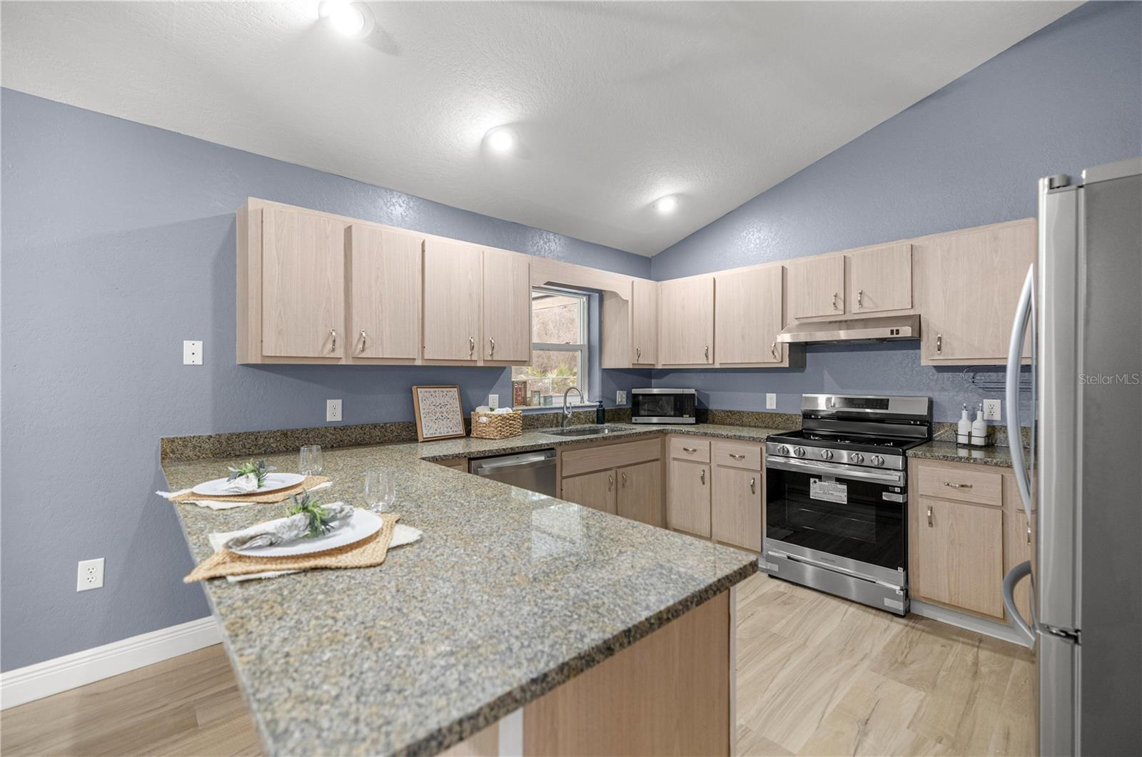 WINDING WATERS - Residential