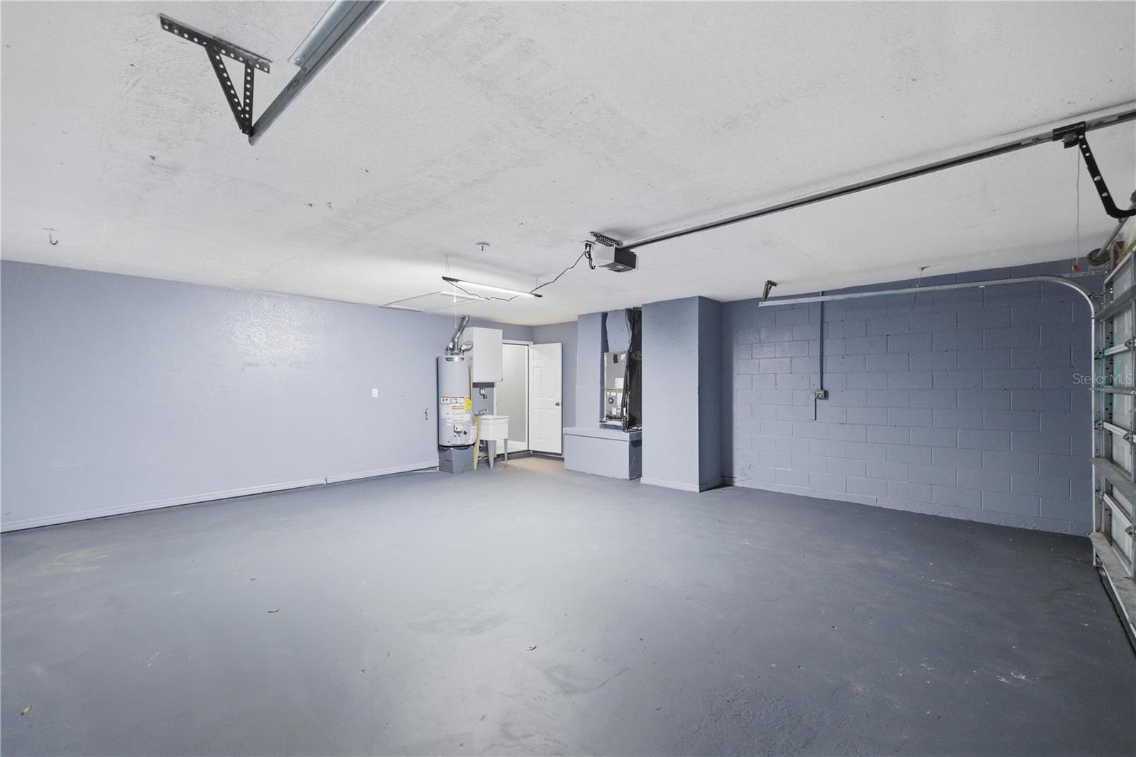 WINDING WATERS - Residential