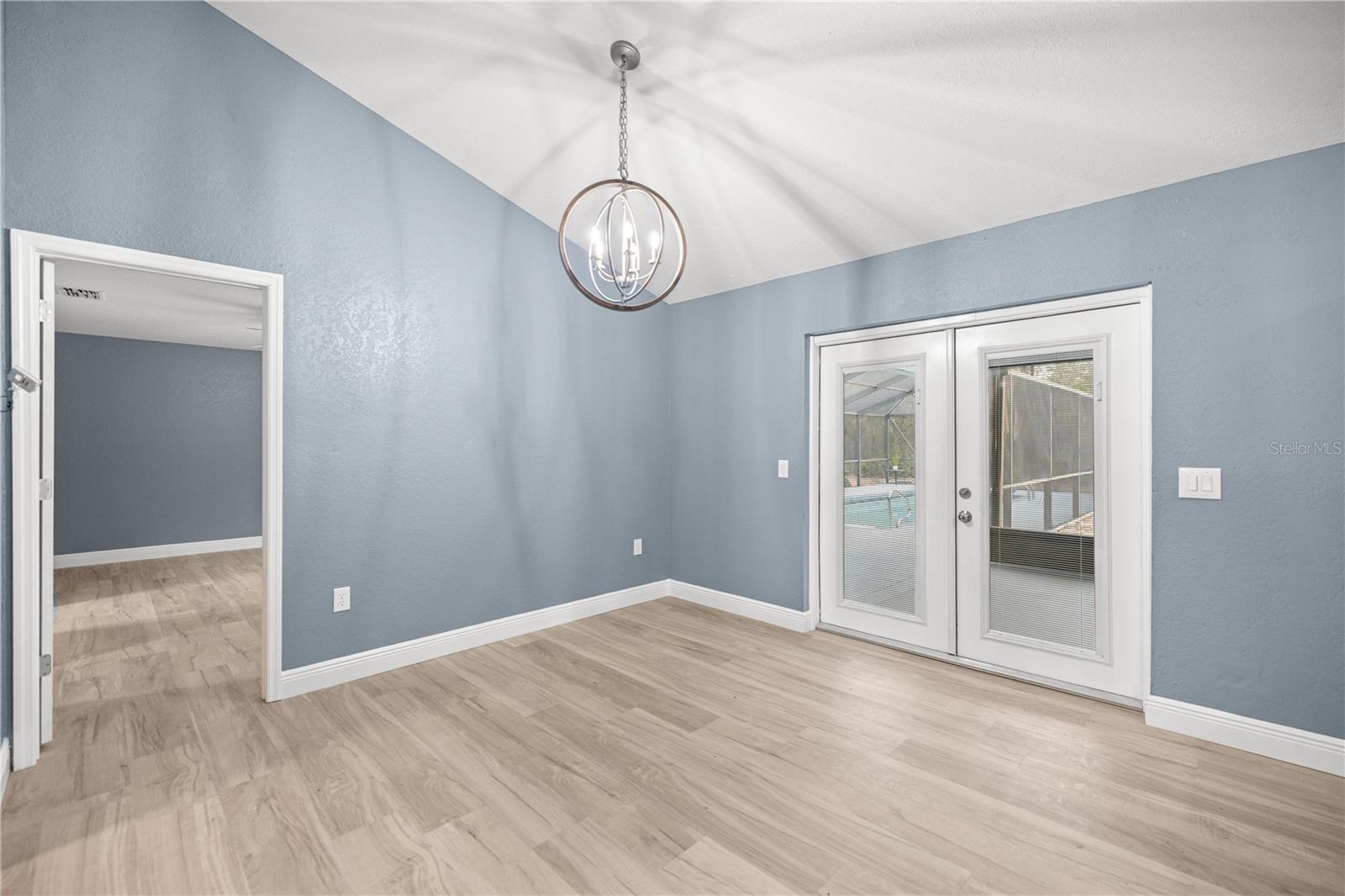 WINDING WATERS - Residential