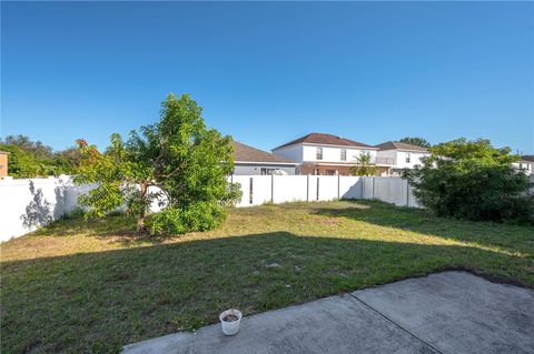 A home in WINTER HAVEN