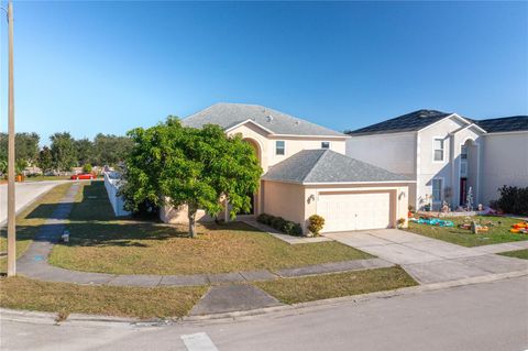 A home in WINTER HAVEN